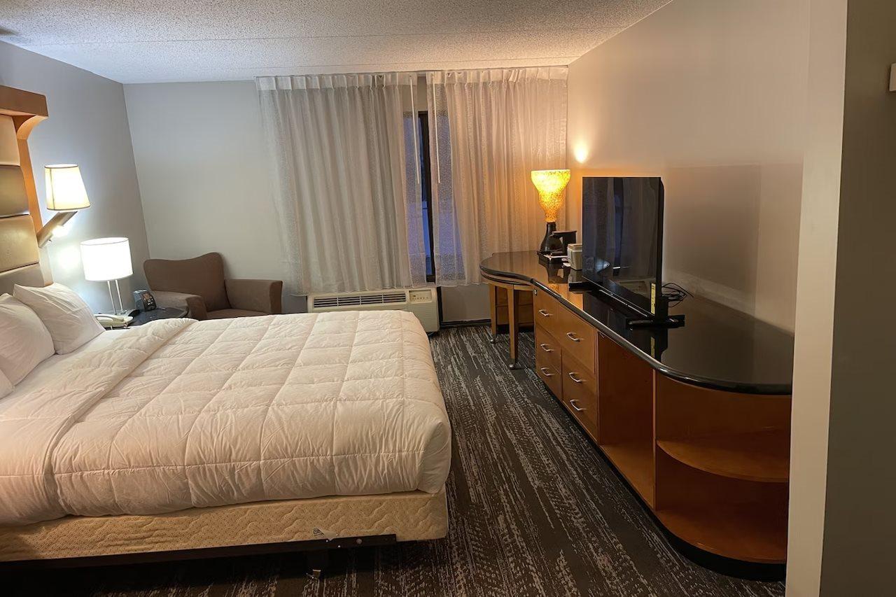 Hotel Clarion Pointe Near Erie Casino Kearsarge Esterno foto
